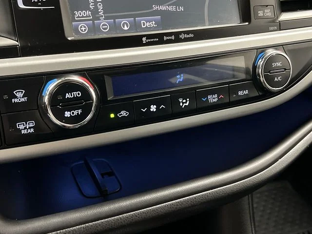 Certified Used 2017 Silver Toyota SE image 19