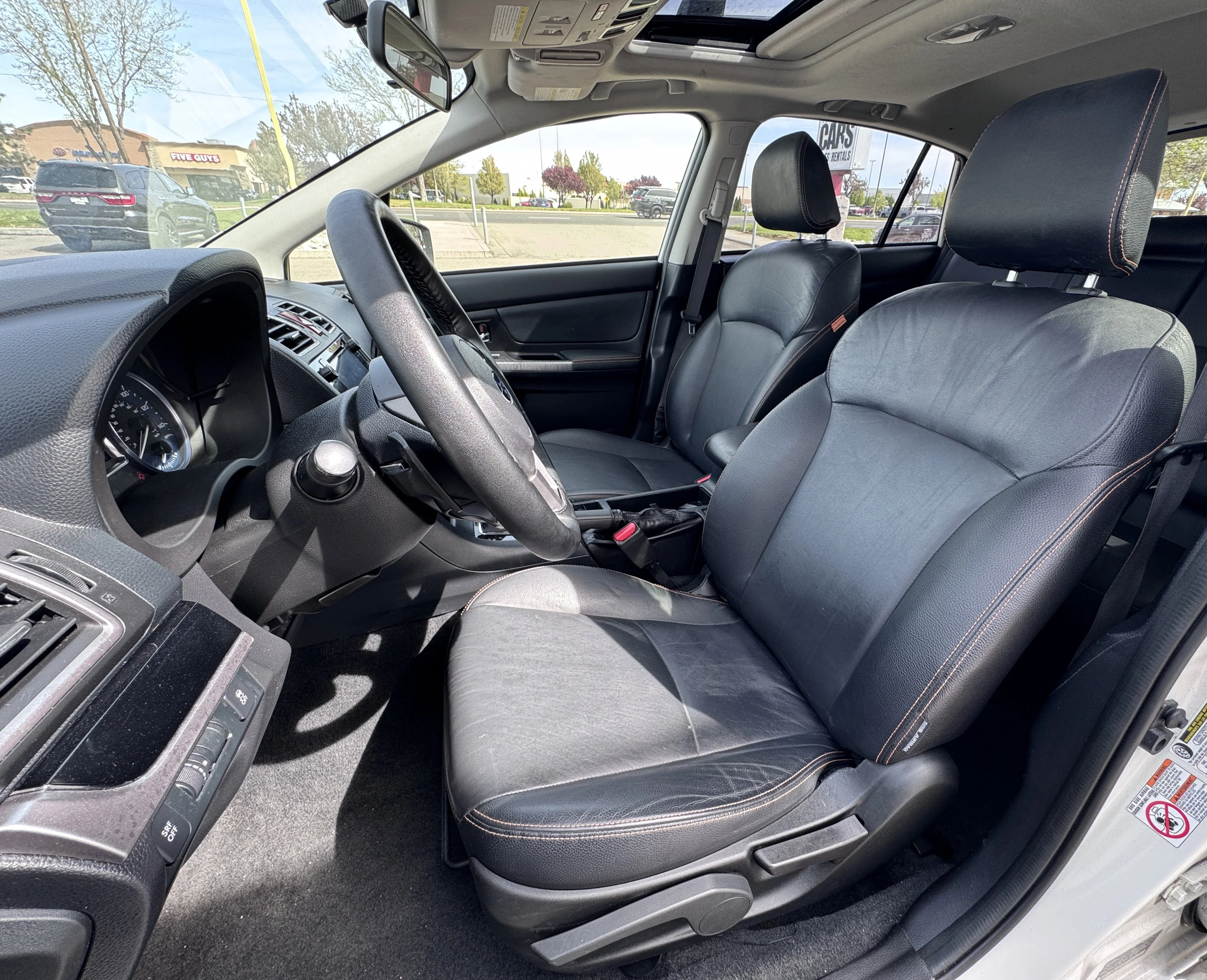 Used 2017 Crystal White Pearl Subaru Limited image 14