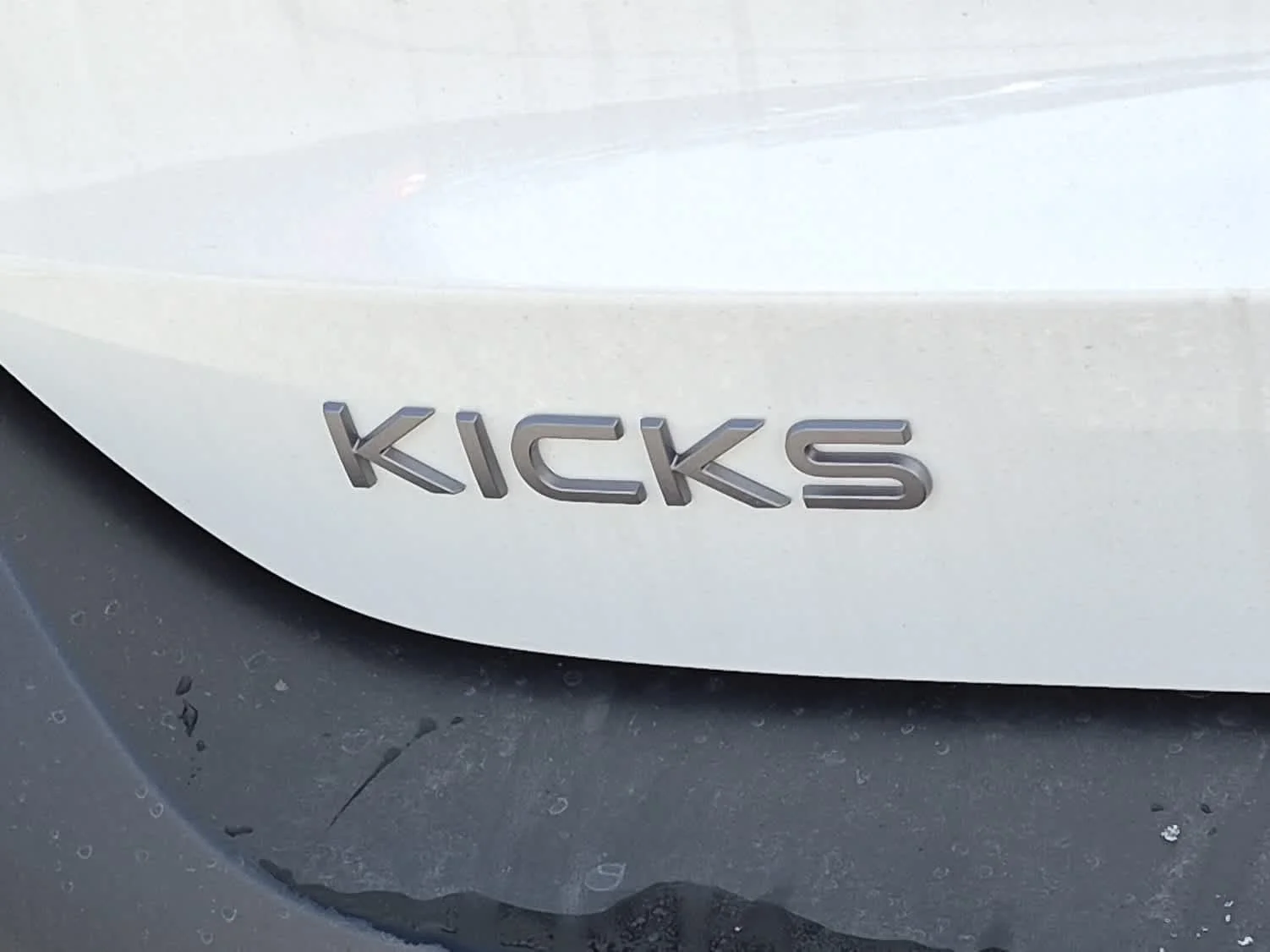 New 2026 Aspen White Tricoat Nissan SR image 17