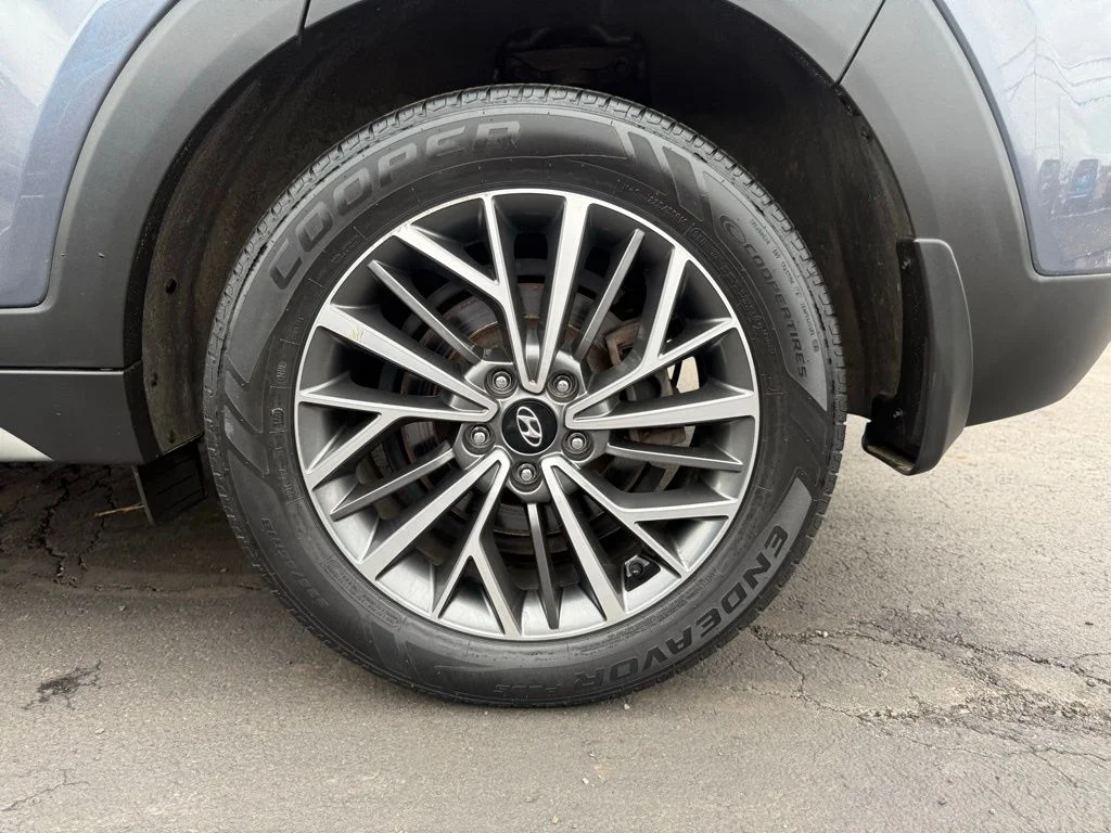 Used 2019 Gray Hyundai SEL image 24