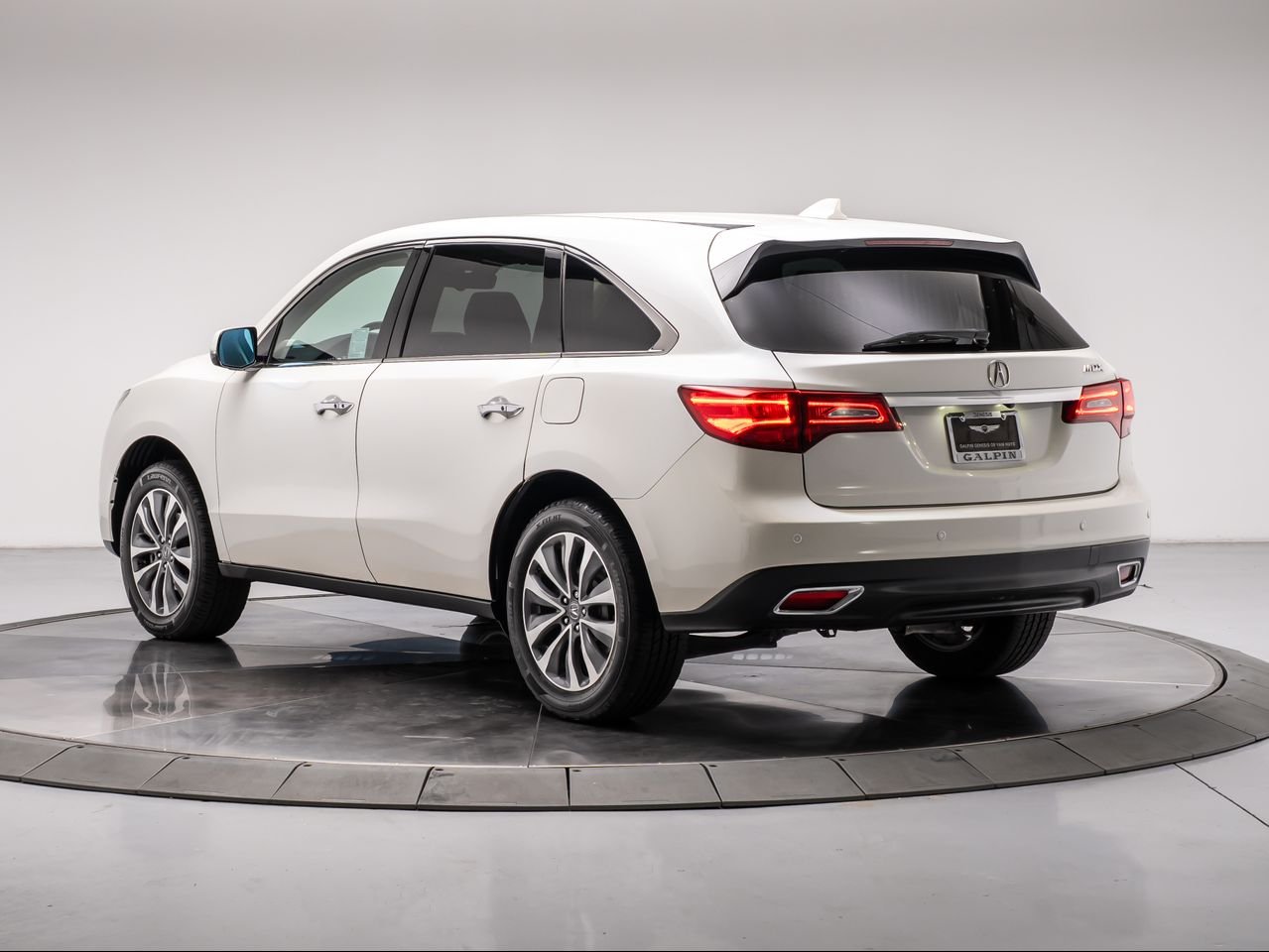 Used 2016 White Diamond Pearl Acura Tech image 3