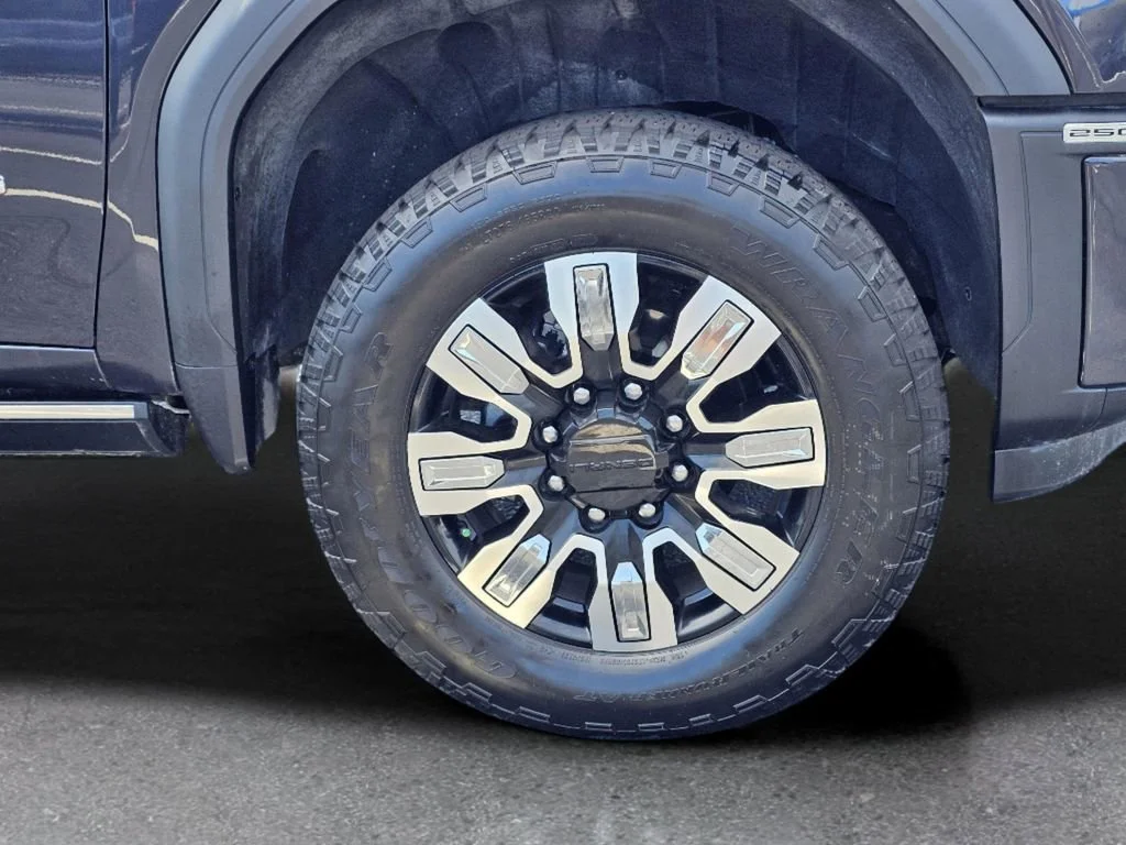 Used 2025 Titanium Rush Metallic GMC Denali image 6