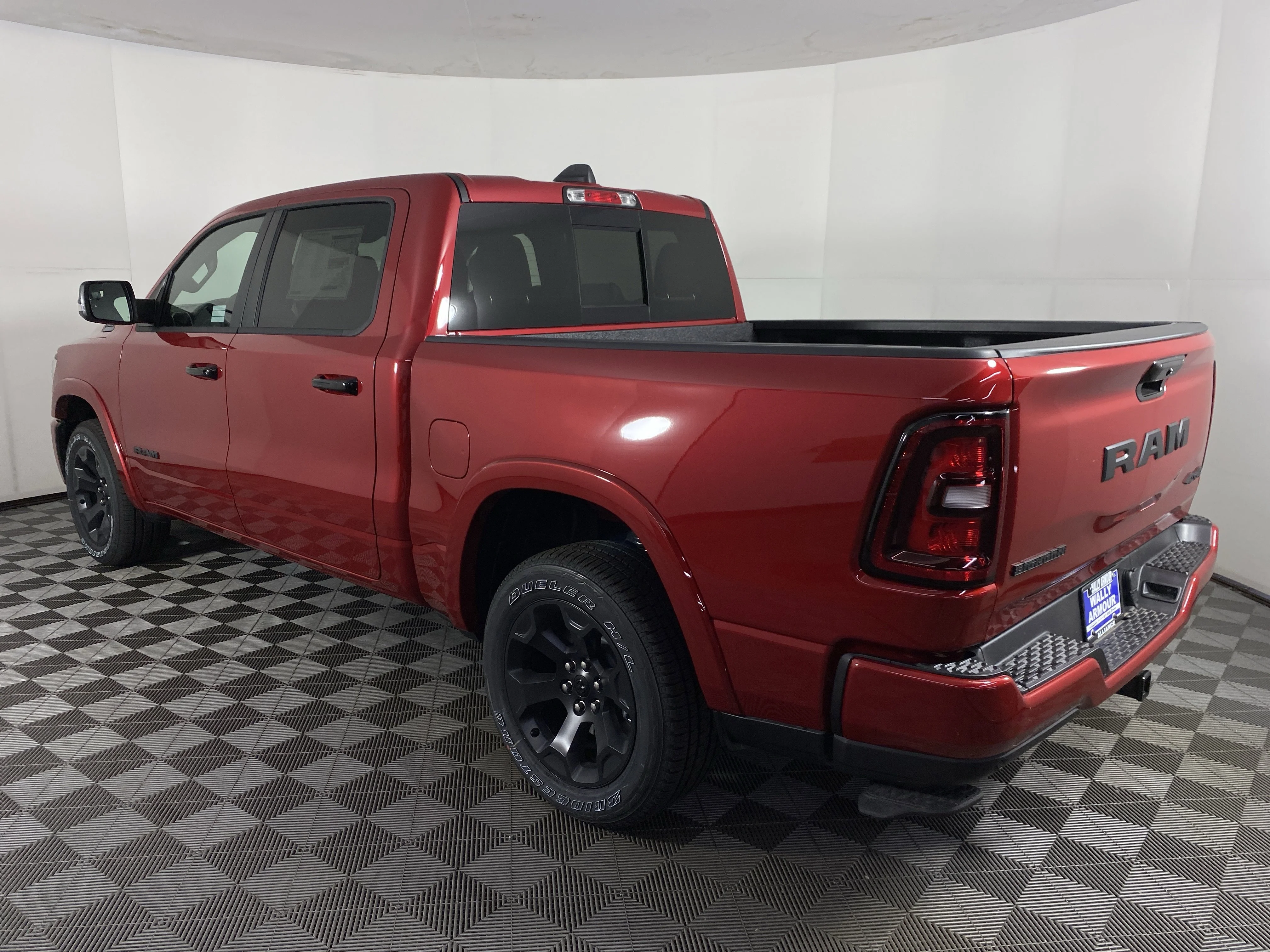 New 2026 Molten Red Pearl-Coat Exterior Paint RAM Big Horn/Lone Star image 9