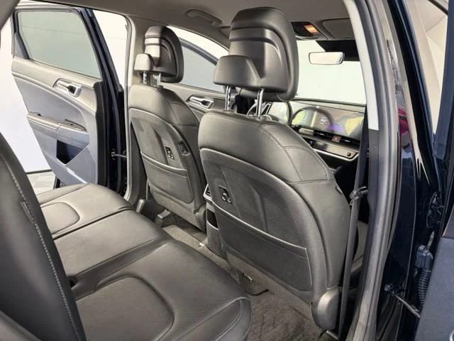 Used 2024 Black Kia EX image 30