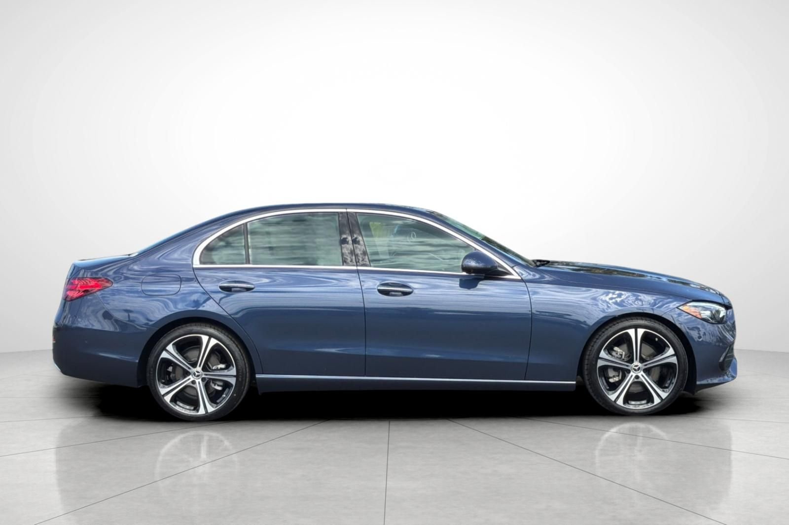 New 2026 Twilight Blue Metallic Mercedes-Benz C 300 image 31