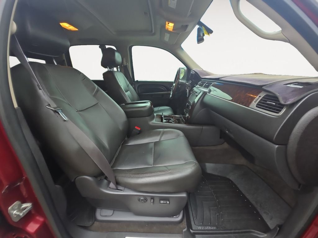 Used 2013 Red GMC Denali image 16