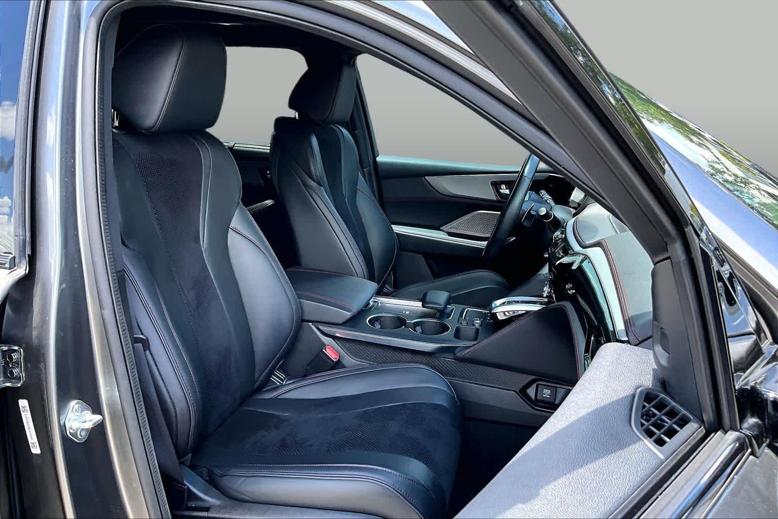 Used 2022 Liquid Carbon Metallic Acura Type S image 9