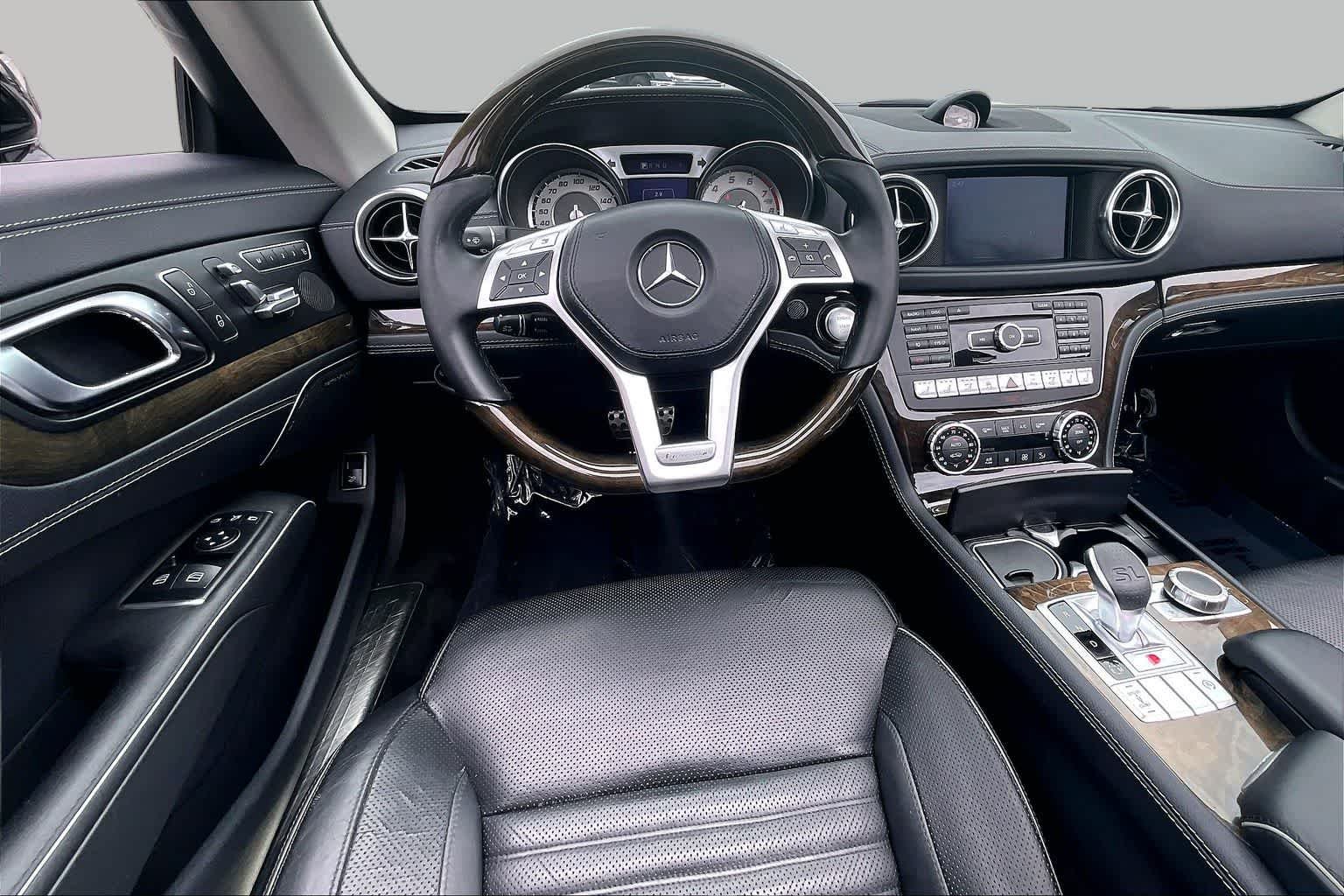 Pre-Owned 2015 Mercedes-Benz SL 550