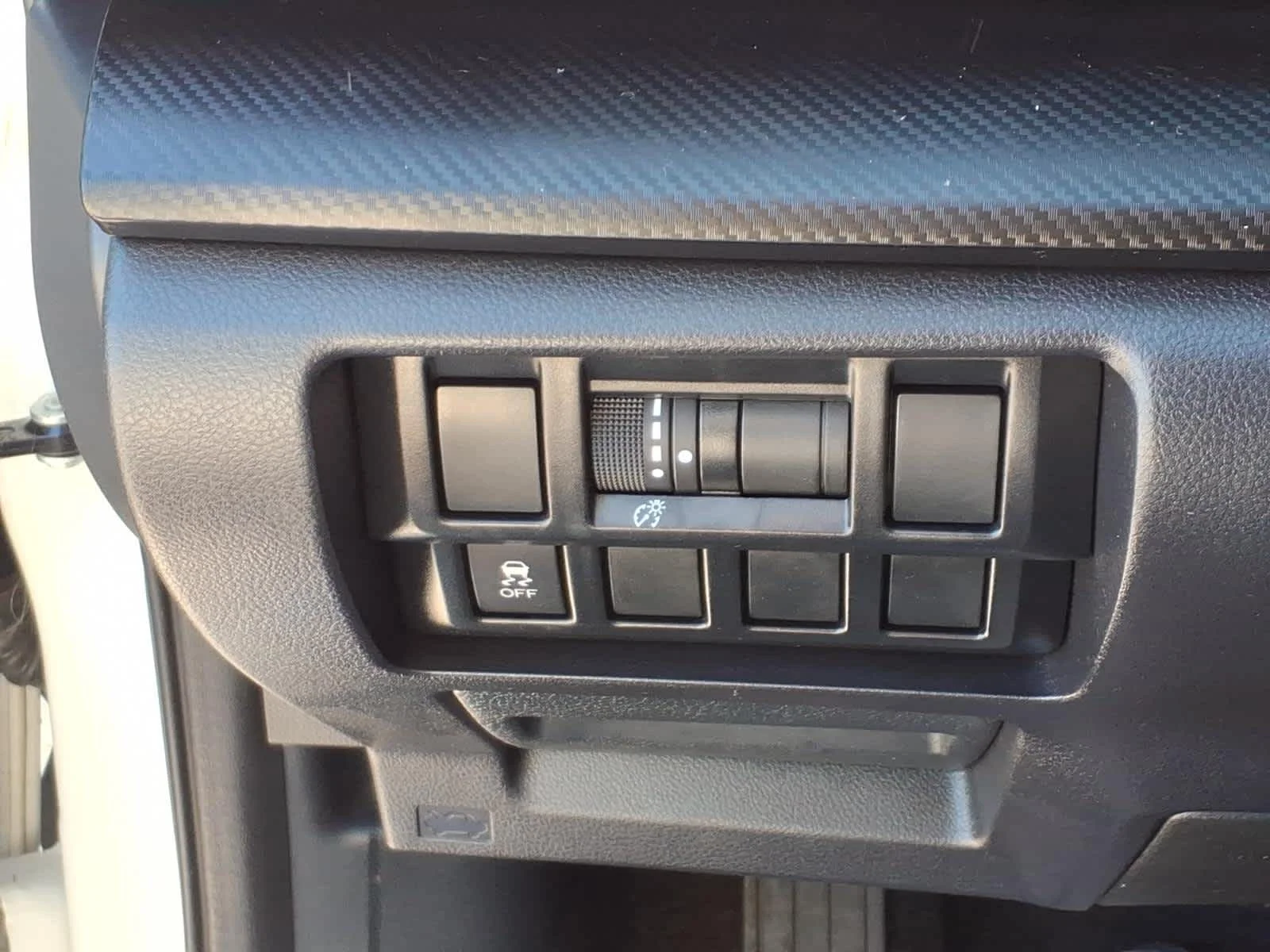 Used 2019 Crystal White Pearl Subaru  image 17
