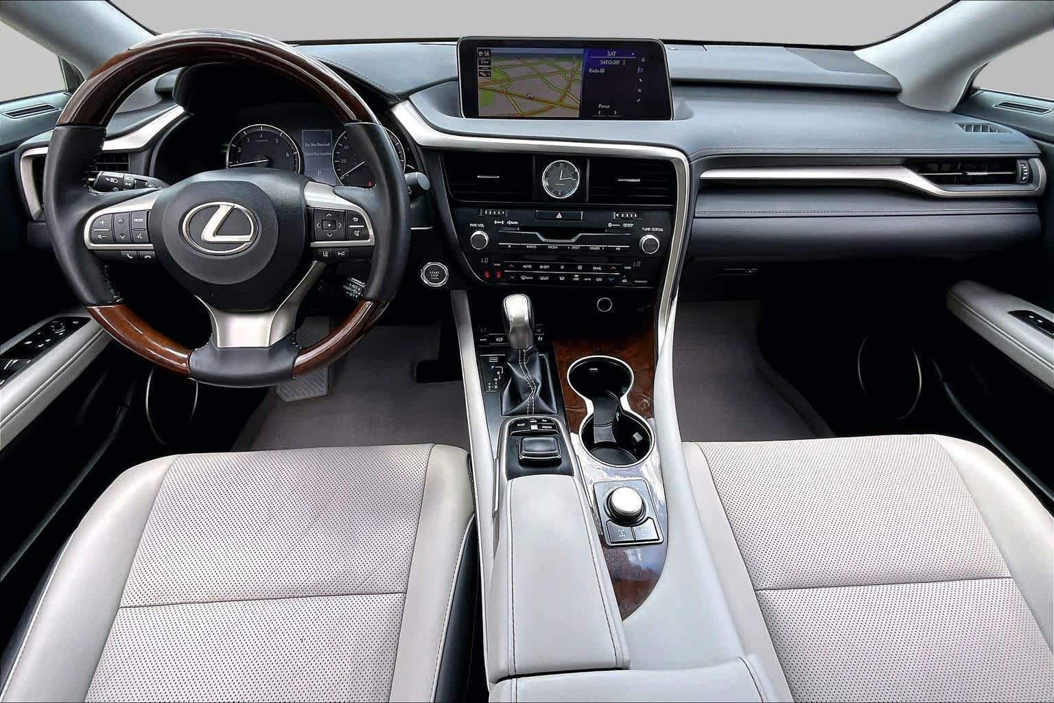 Used 2019 Atomic Silver Lexus  image 13