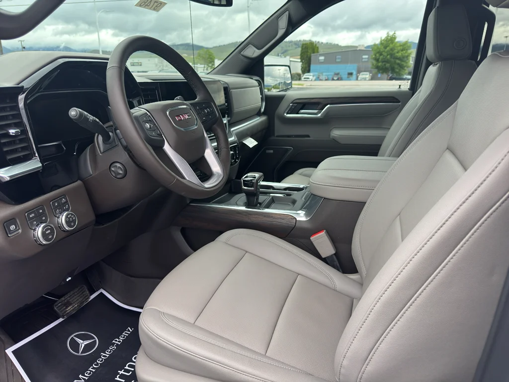 New 2026 Summit White GMC SLT image 5