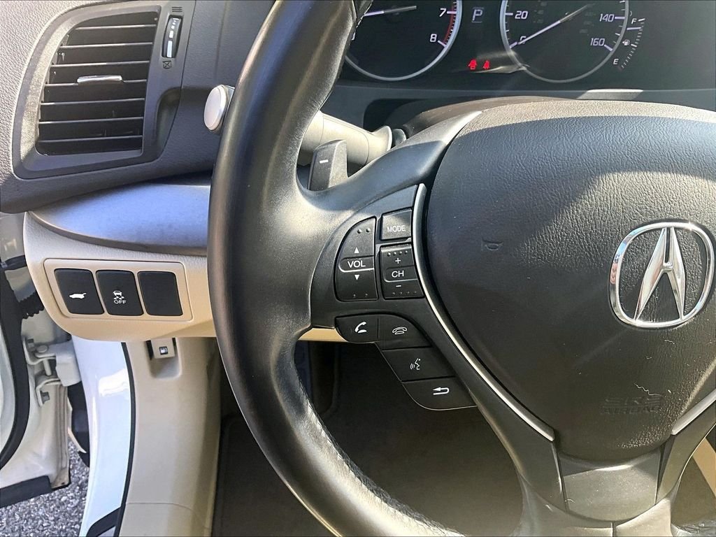 Used 2017 White Acura  image 23