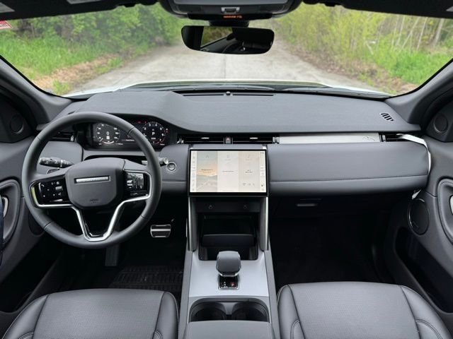 New 2026 Fuji White LAND ROVER Landmark Edition image 21
