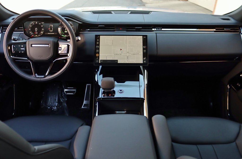 2025 LAND ROVER RANGE ROVER SPORT - Image 9