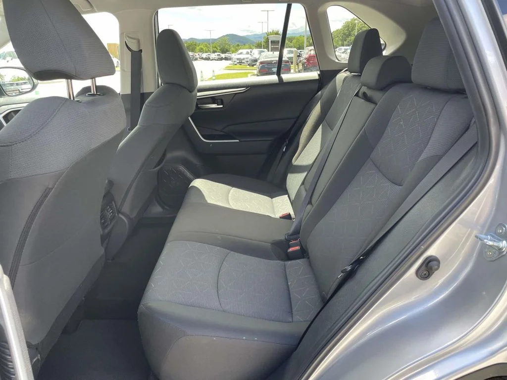 Used 2025 Silver Sky Metallic Toyota XLE image 3