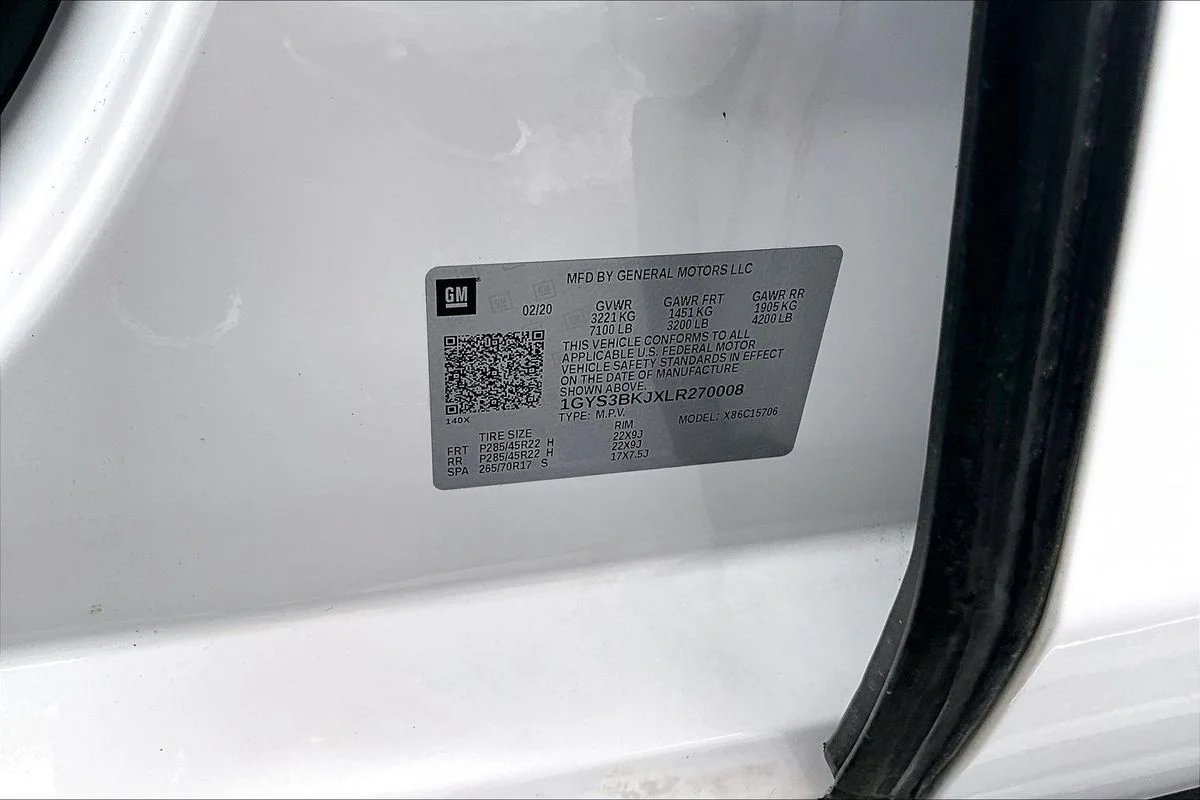 Used 2020 White Cadillac Luxury image 17