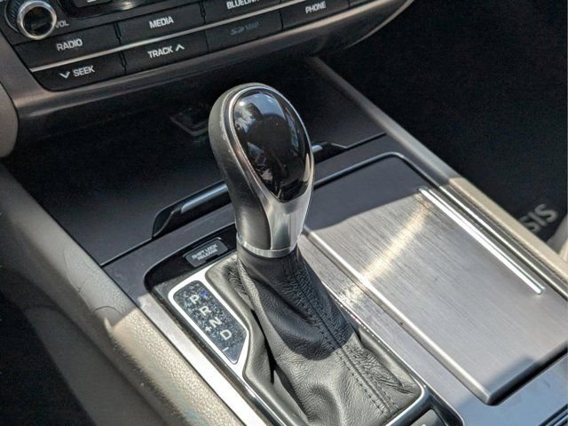 Used 2017 Silver Genesis 3.8 image 17