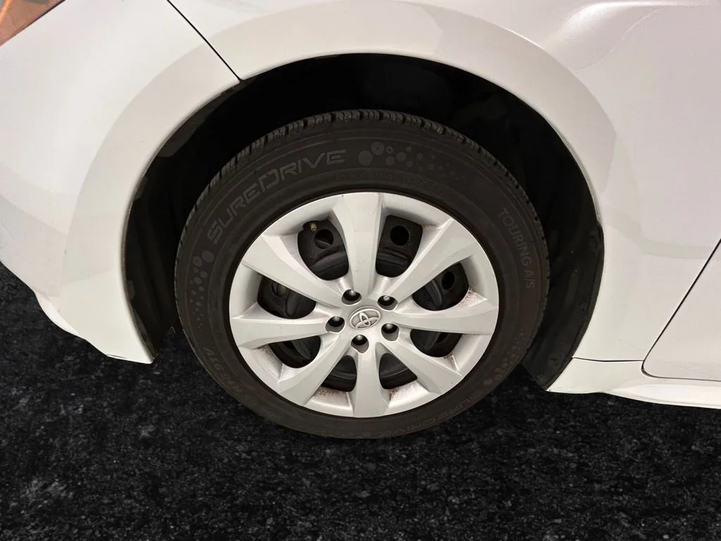 Used 2023 White Toyota LE image 27