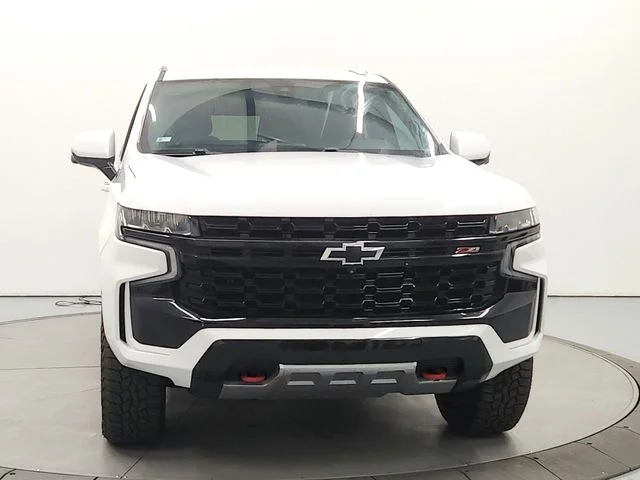 Used 2022 White Chevrolet Z71 image 2