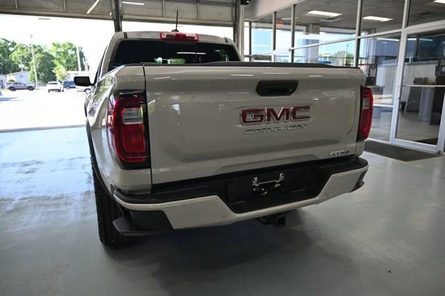 2026 GMC Canyon AT4 - Photo 6