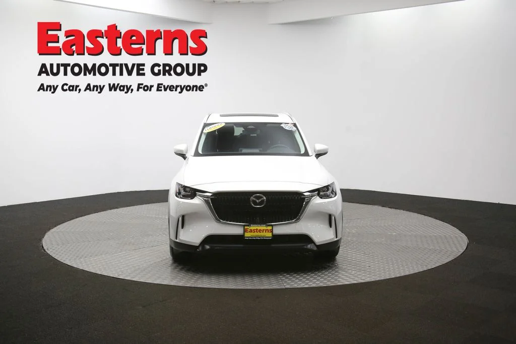 Used 2024 White Mazda Preferred image 55