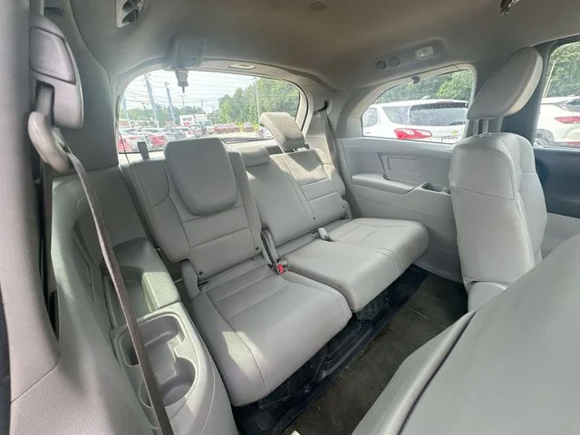 Used 2016 Gray Honda EX-L image 28