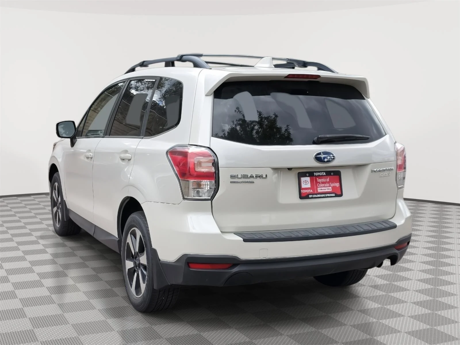 Used 2017 Crystal White Pearl Subaru Premium image 11