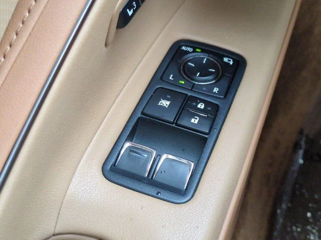 Certified Used 2021 ULTRA WHITE Lexus 500 image 22