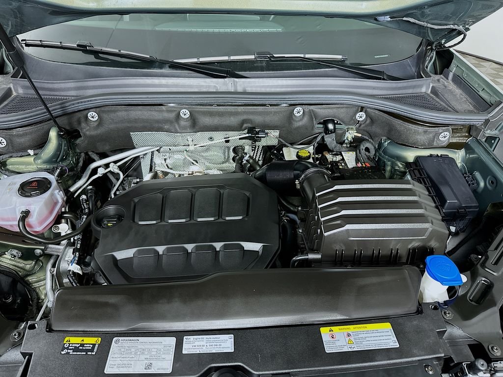 Used 2025  Volkswagen 2.0T Peak Edition image 32