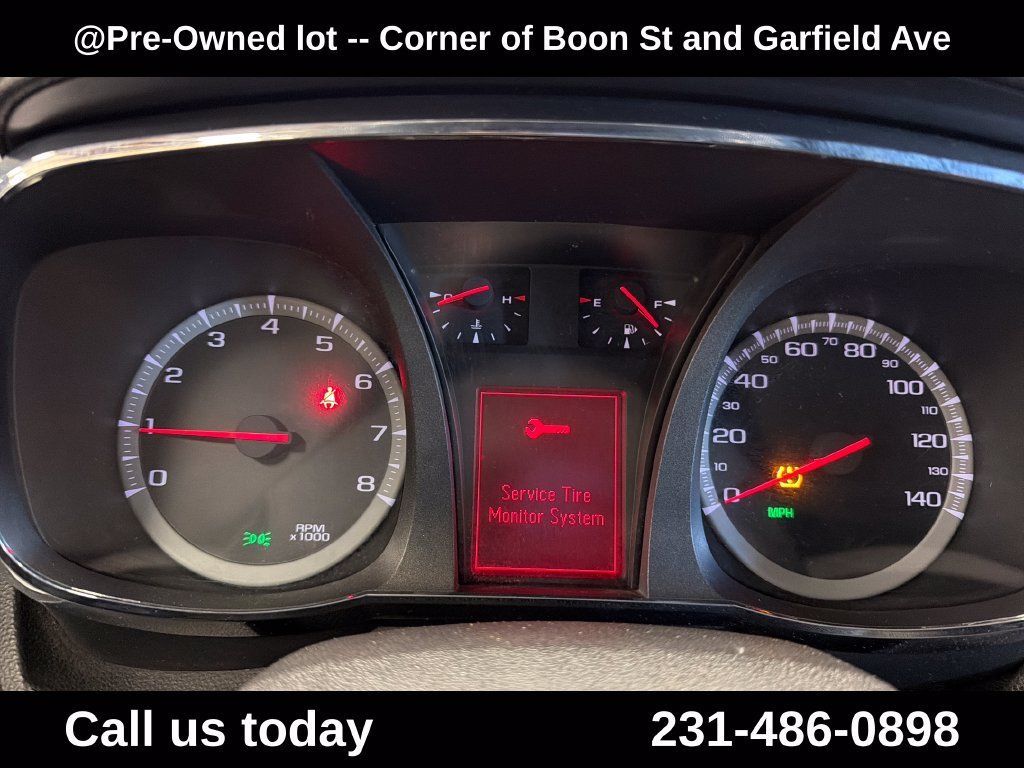 Used 2017 SUMMIT WHITE GMC SLE image 22