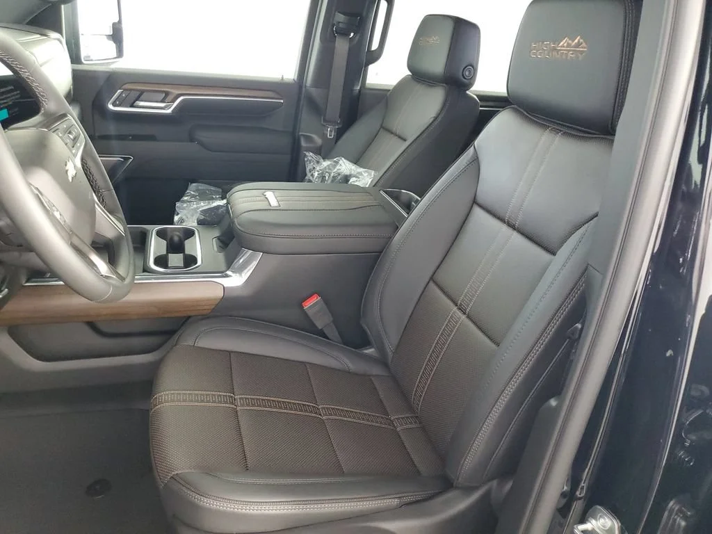 2026 Chevrolet Silverado 3500 HD High Country - Photo 15