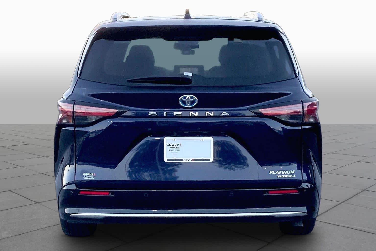 Used 2022 Blueprint Toyota Platinum image 5