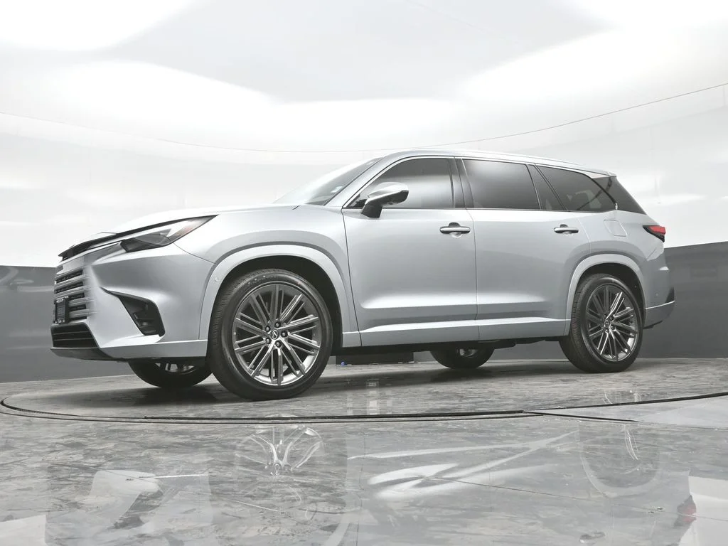 Used 2024 Silver Lexus 550h+ Luxury image 35