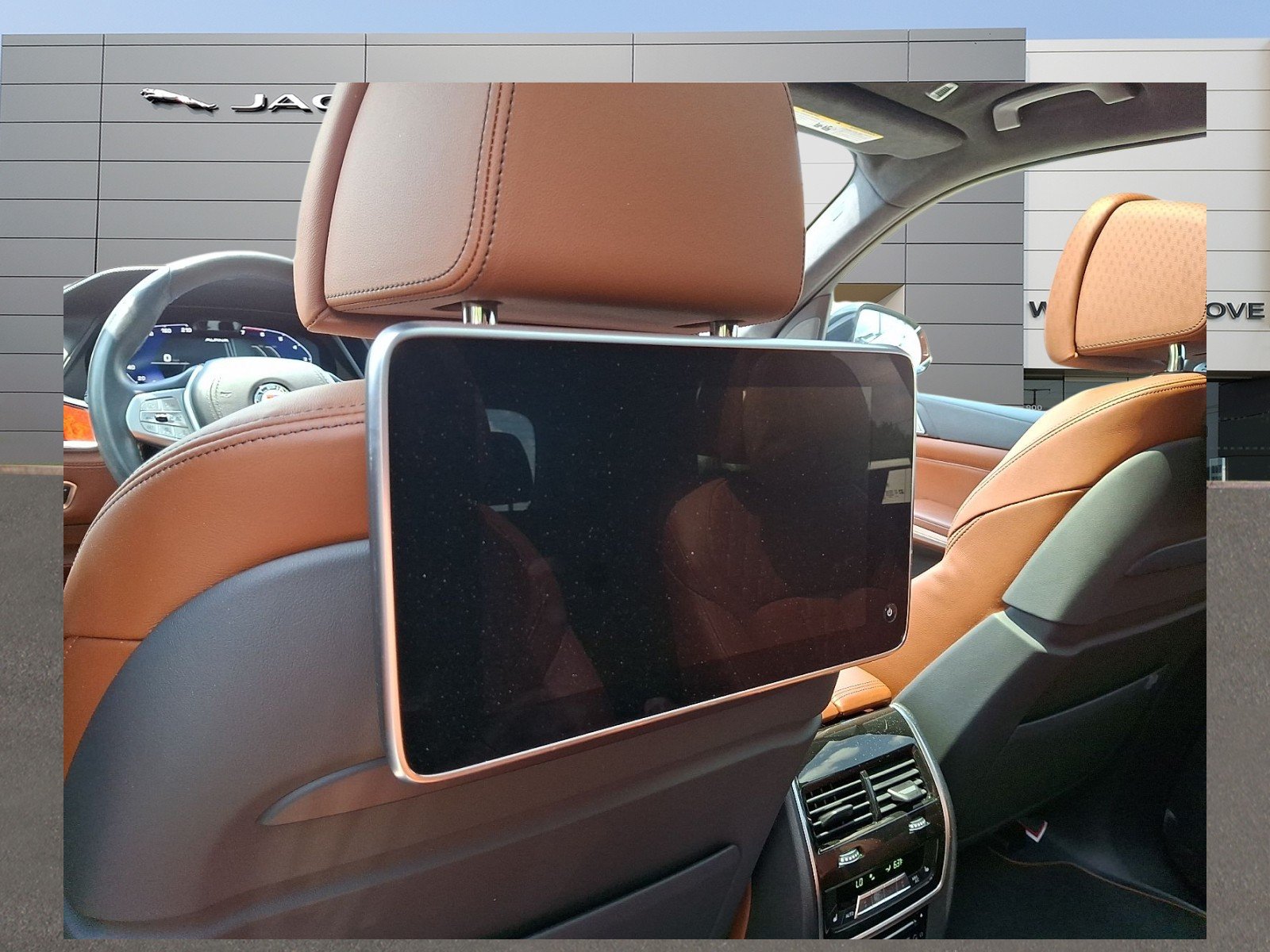 Used 2022 ALPINA Green Metallic - ZGA BMW  image 8
