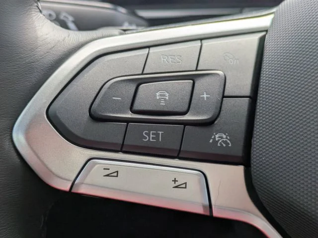 2026 Volkswagen Atlas Cross Sport SEL R-LINE - Photo 27