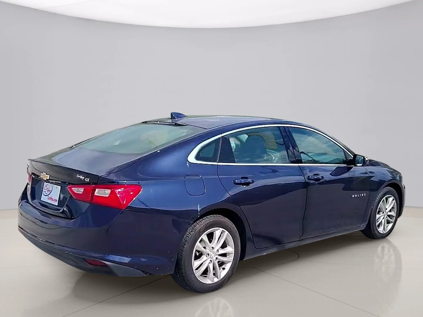 Used 2018 Blue Chevrolet LT image 5