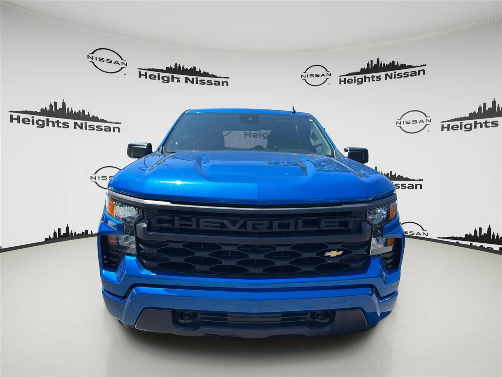 Used 2023 Glacier Blue Metallic Chevrolet Custom image 11