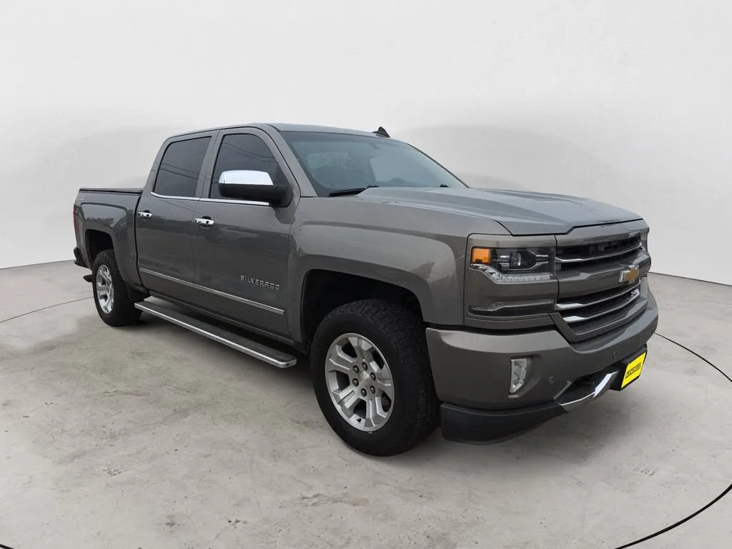 Used 2017 PEPPERDUST METALLIC Chevrolet LTZ image 3