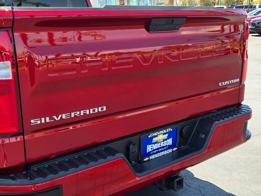 Used 2022 Cherry Red Tintcoat Chevrolet Custom image 5