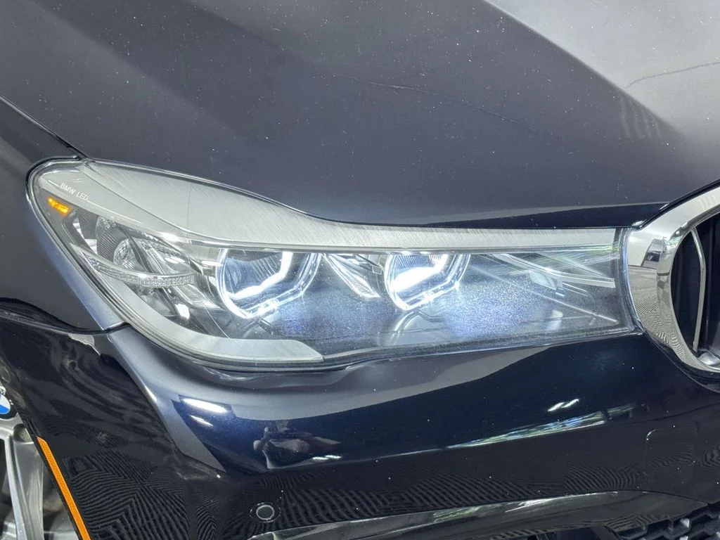 Used 2019 Black BMW 740i xDrive image 15