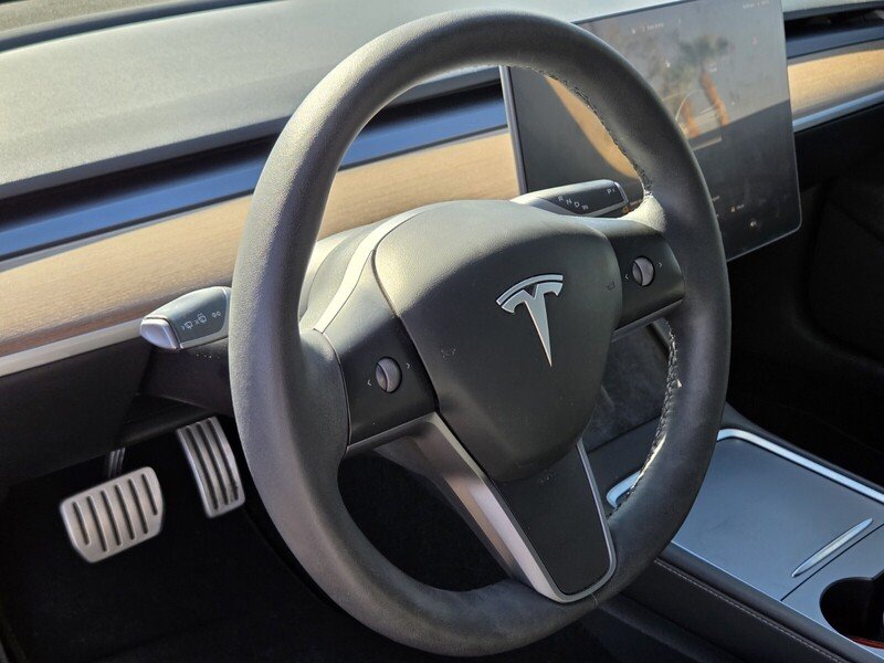 Used 2023  Tesla Performance image 25