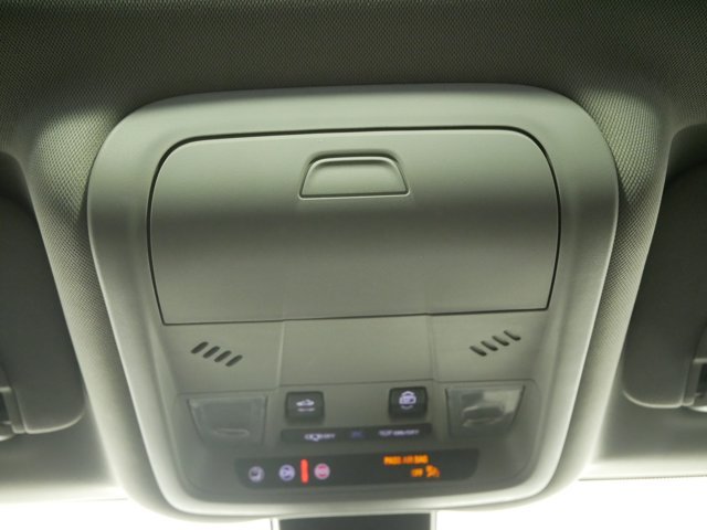Used 2021 Ebony Twilight Metallic GMC SLE image 23