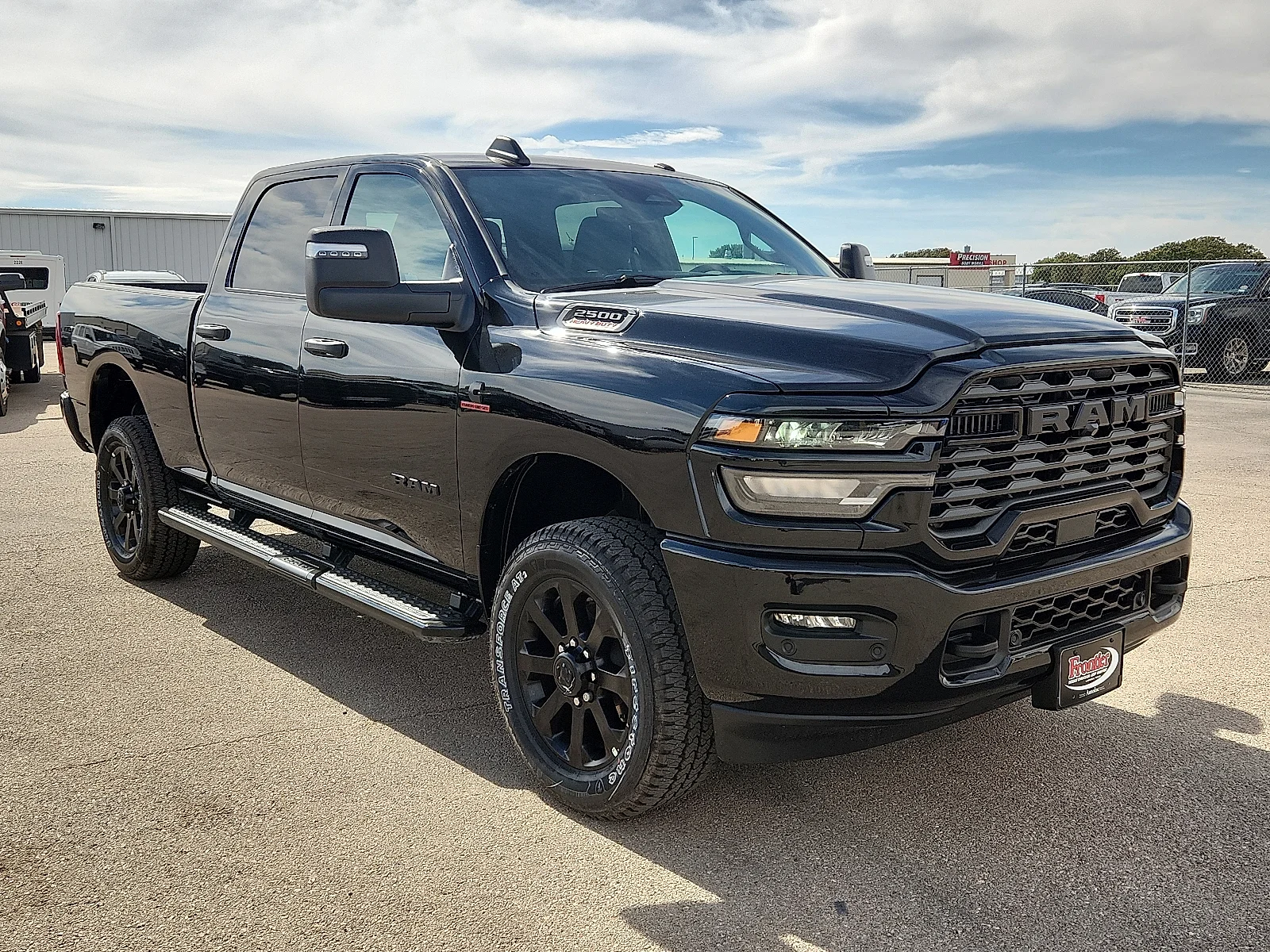 New 2027 Diamond Black Crystal Pearl-Coat  Paint Ram LONE STAR CREW CAB 4X4 6