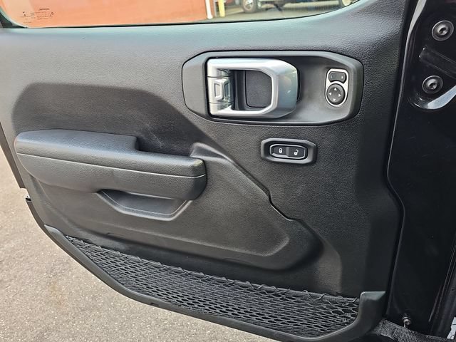 Used 2022 Black Jeep Sport S image 25