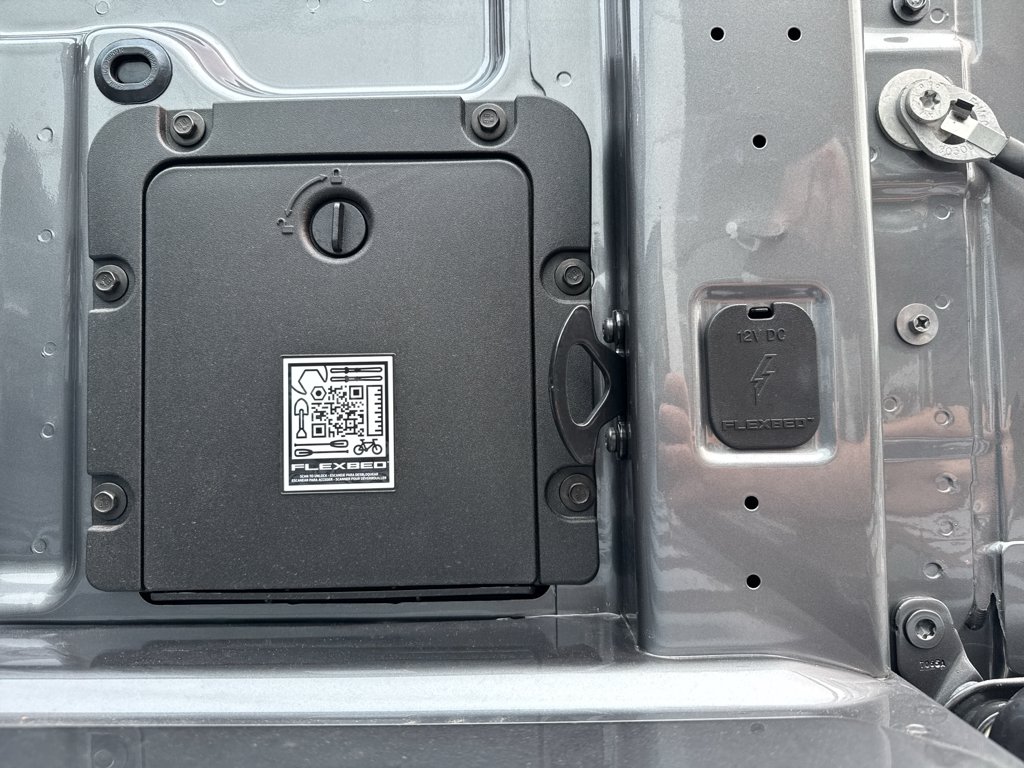 New 2026 Carbonized Gray Metallic Ford XLT image 9