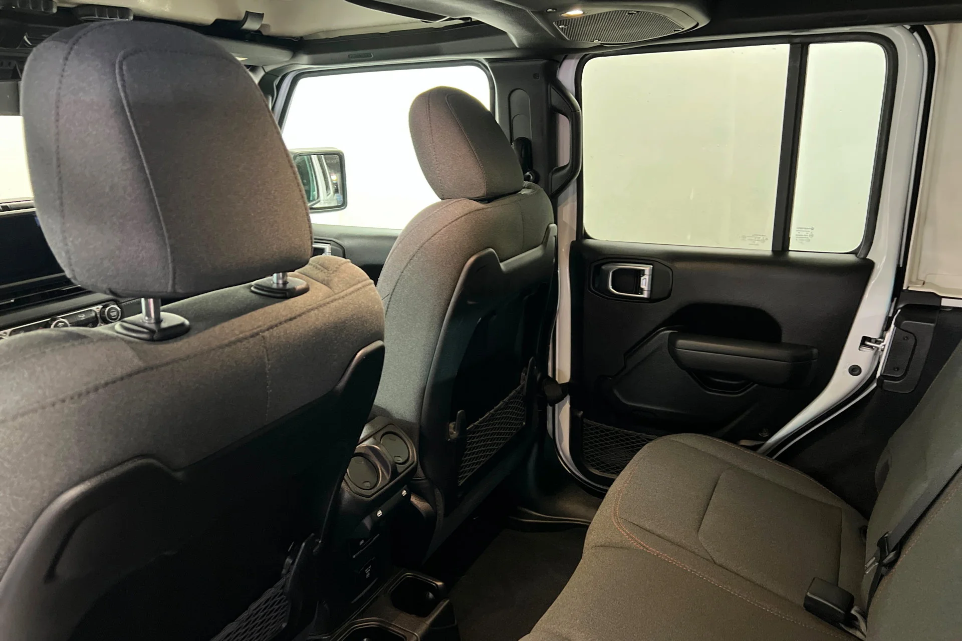 Used 2026 Bright White Clearcoat Jeep Rubicon image 19