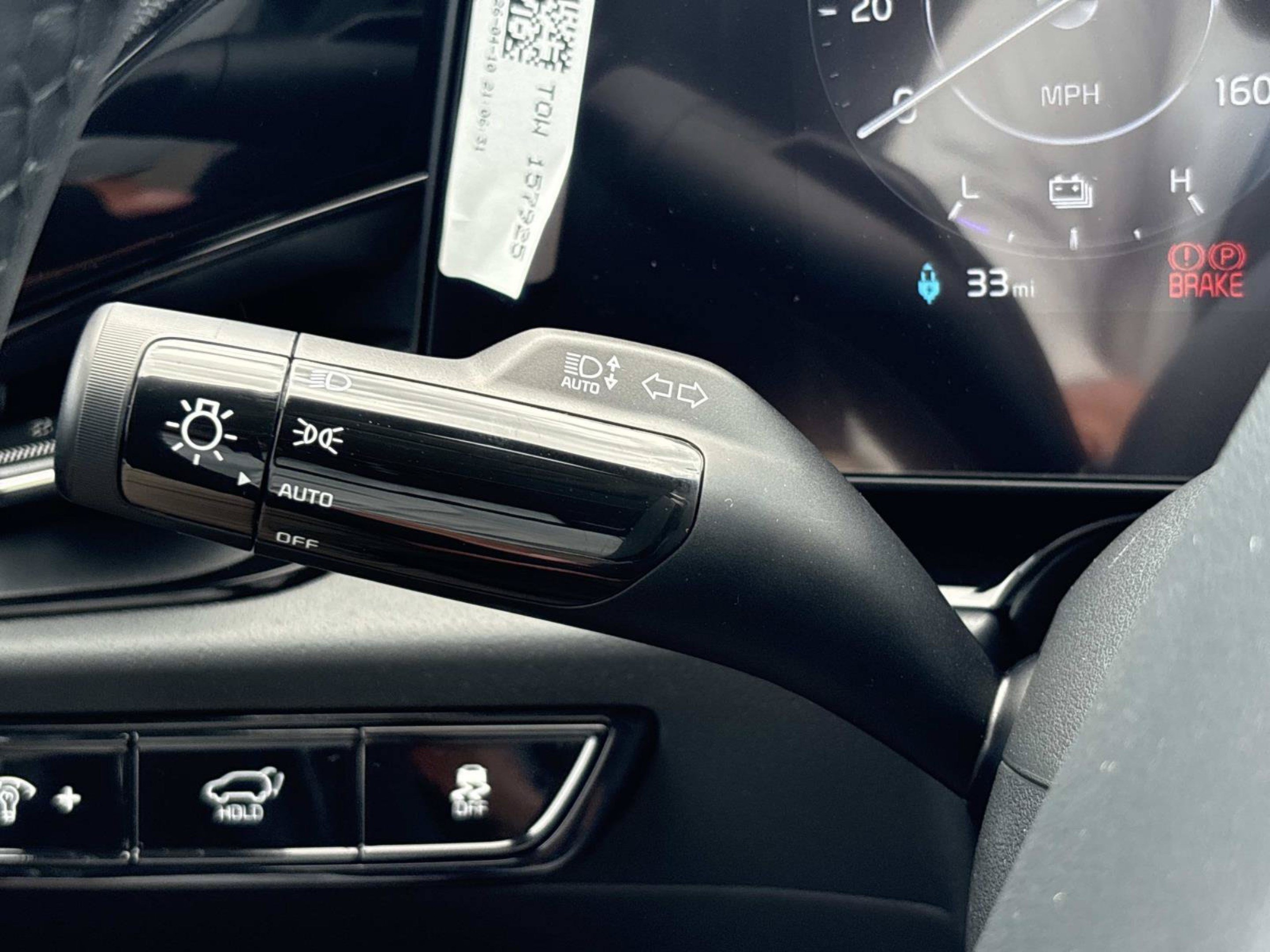 New 2026 Snow White Pearl Kia Wind image 27