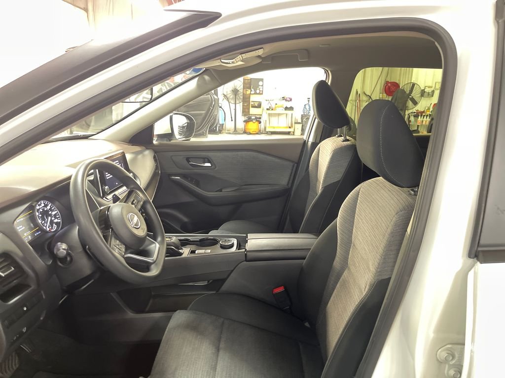 Used 2023 White Nissan SV image 16