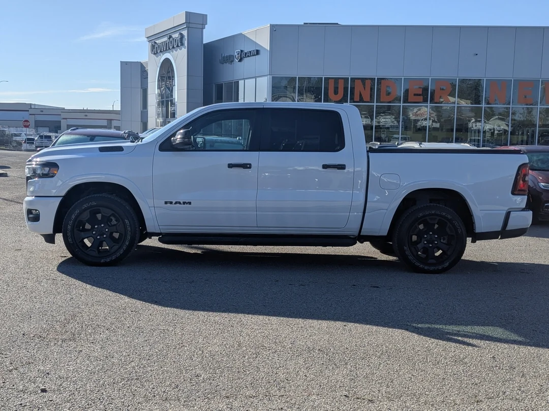 Used 2025 White RAM Big Horn Night Crew - - 4x4 - Night Edition - Big Horn Level II - Tonneau Cover & More! image 5