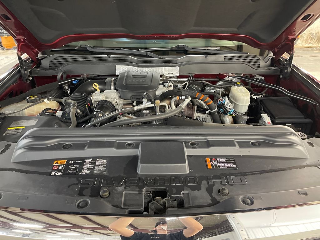 Used 2015 Red Chevrolet LTZ image 9